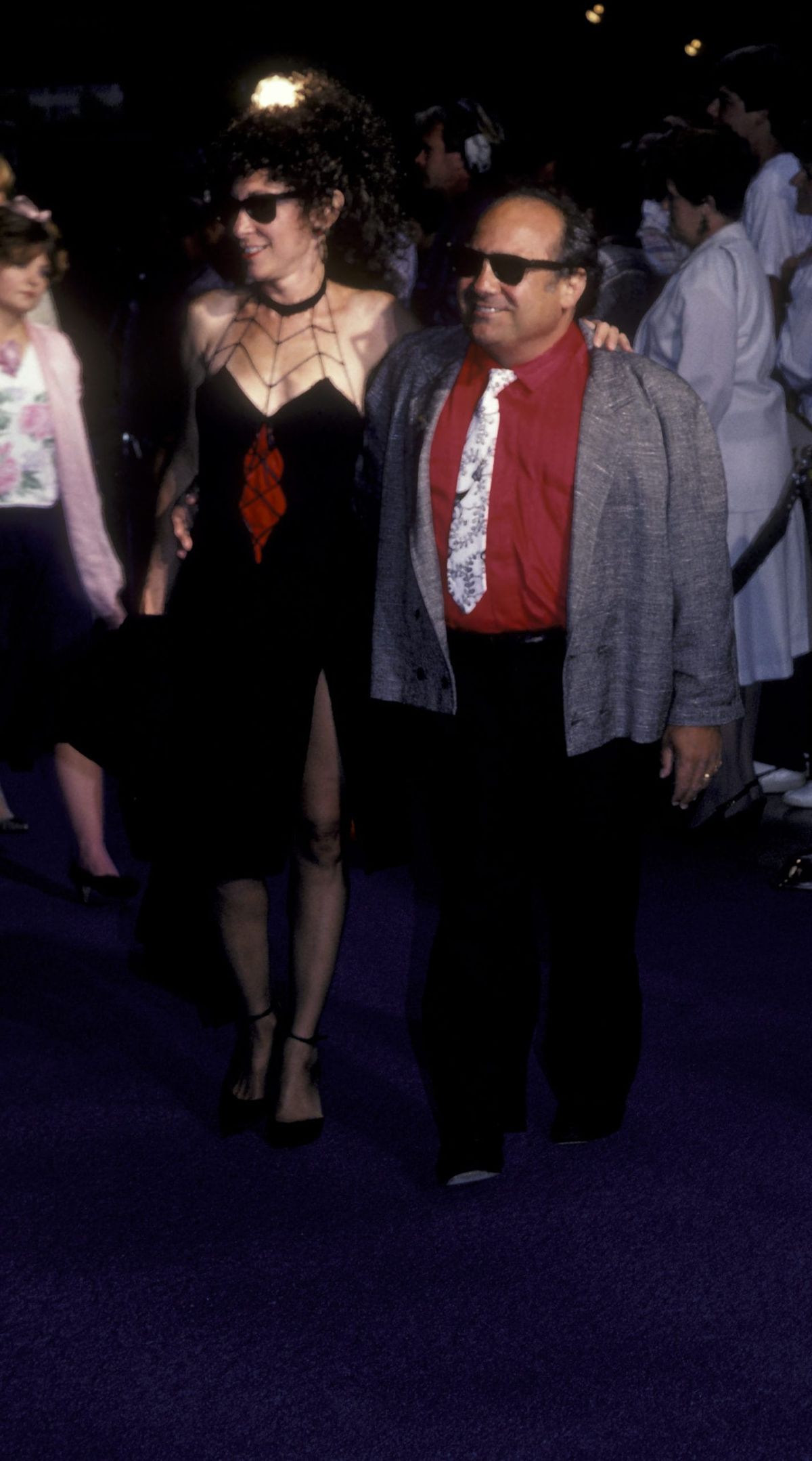 You Cannot Miss What Rhea Perlman Wore to the Premiere of Ruthless People in 1986