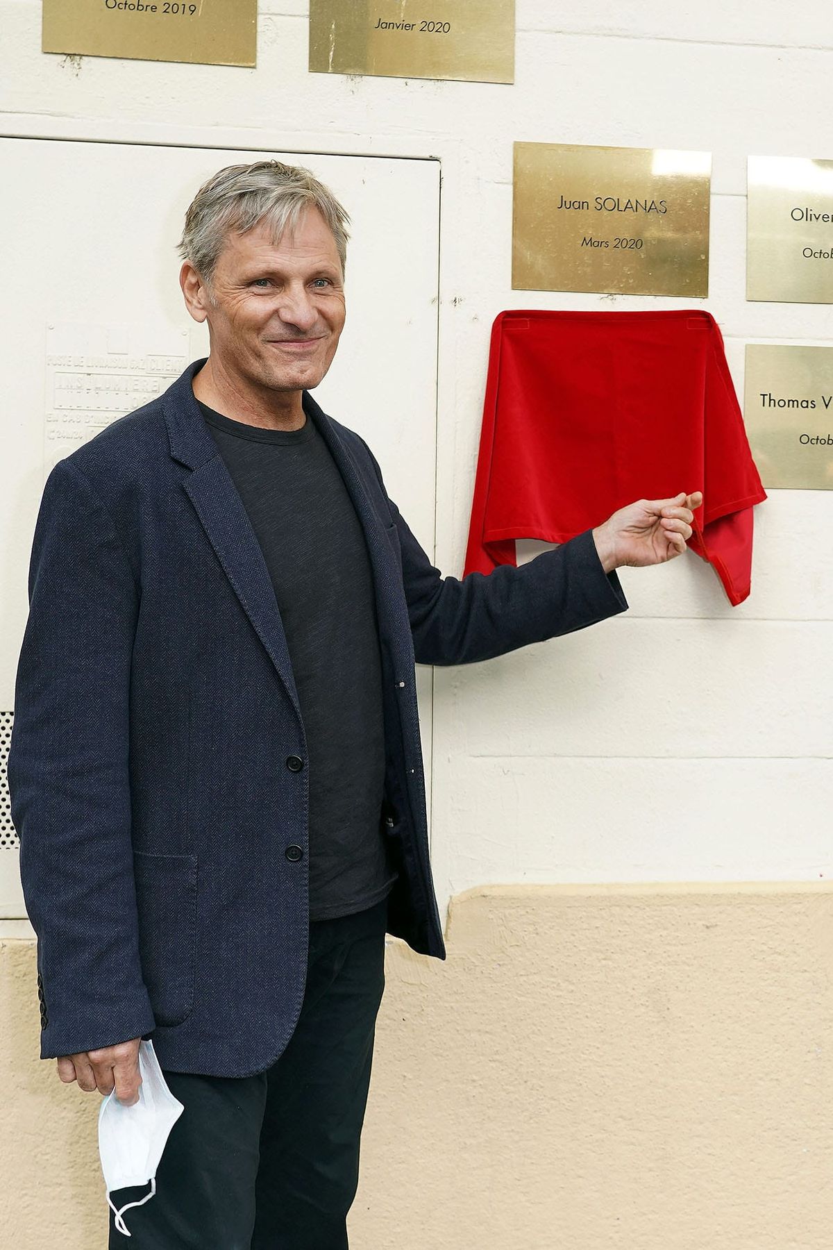 Your Afternoon Man: Viggo Mortensen Has Been Making the Rounds