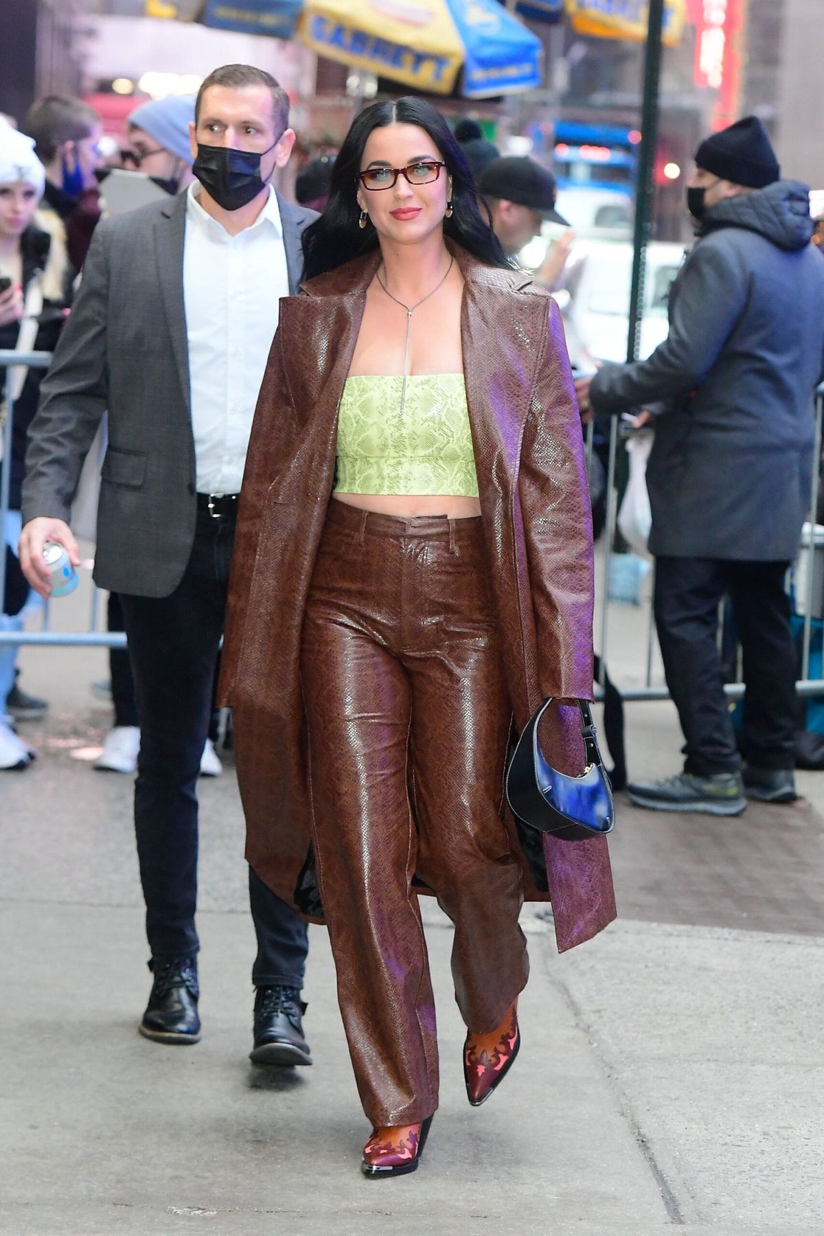 Katy Perry Ushers in the Continuing Aughts Revival on GMA