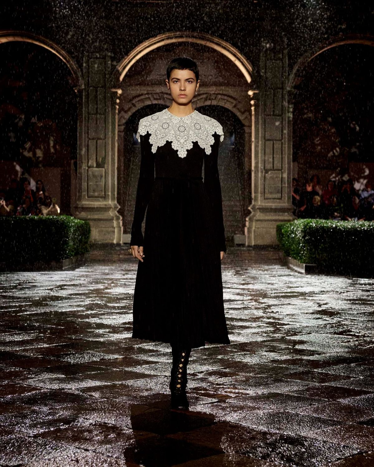 Dior's Mexico City Show Looked Very Dramatic