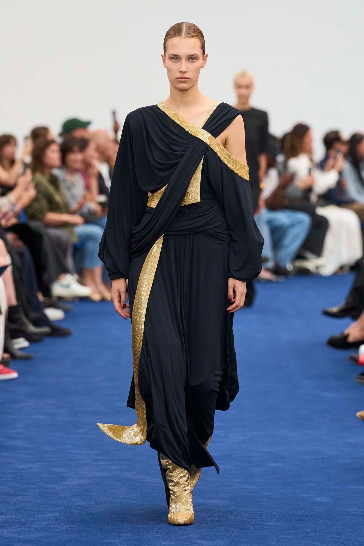 Alexandre Vauthier Delivered Some Metallics For Your Pleasure