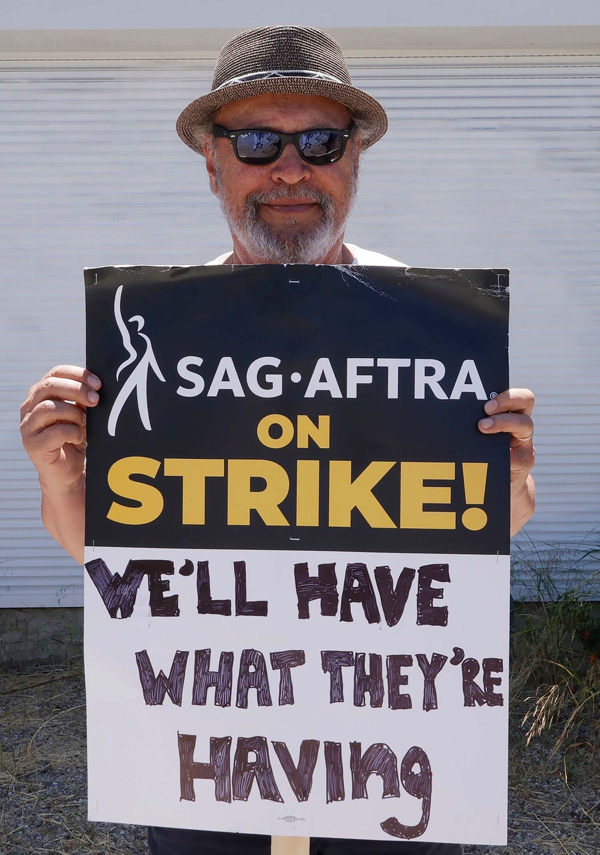Strike Update: Billy Crystal's Sign Wins The Day