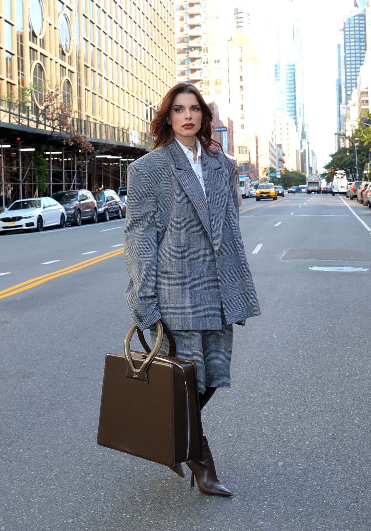Julia Fox and the Case of the Enormous... Case