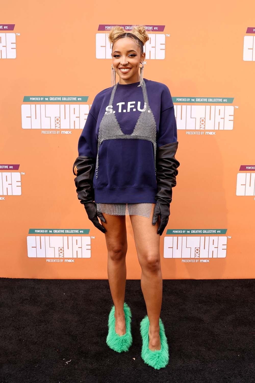 What Could Tinashe's Message Possibly Be?