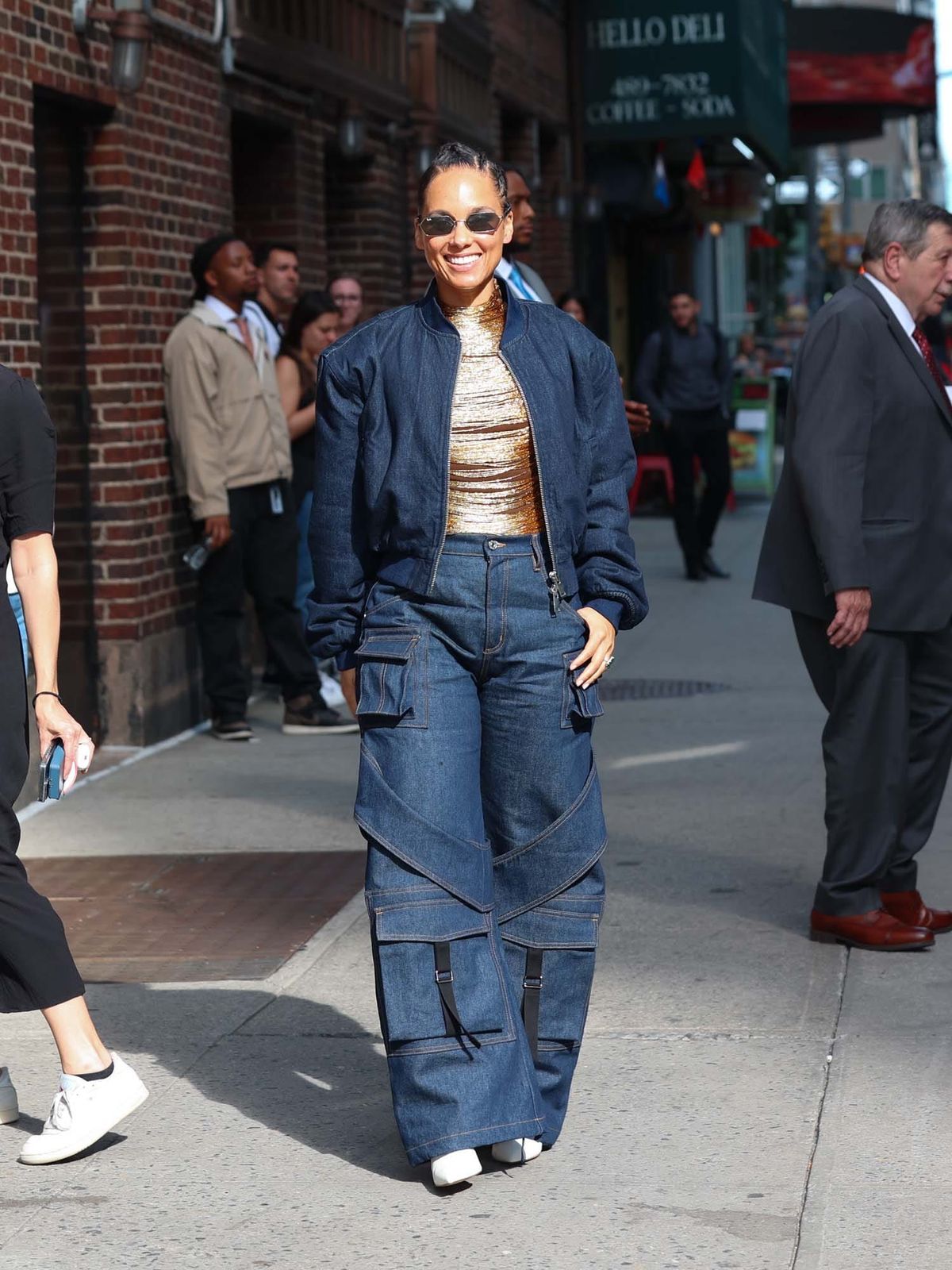 Alicia Keys Seems to Like Complex Denim