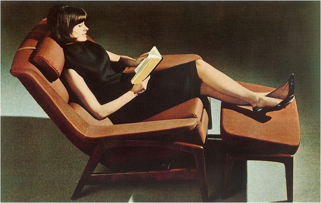 Your Afternoon Chat: What Are You Reading?