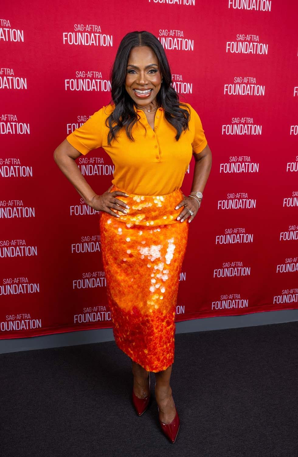 Would You Like To See Sheryl Lee Ralph in Orange?