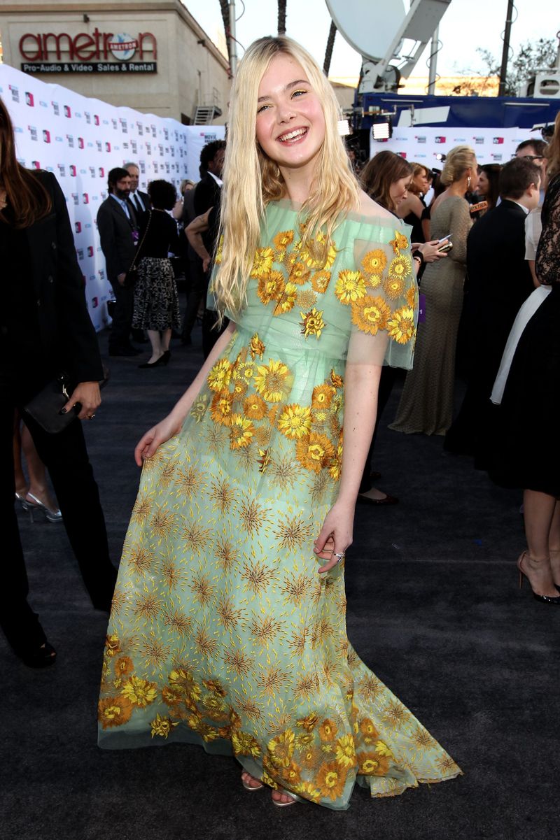 Critics Choice Awards Fug Carpet: Elle Fanning