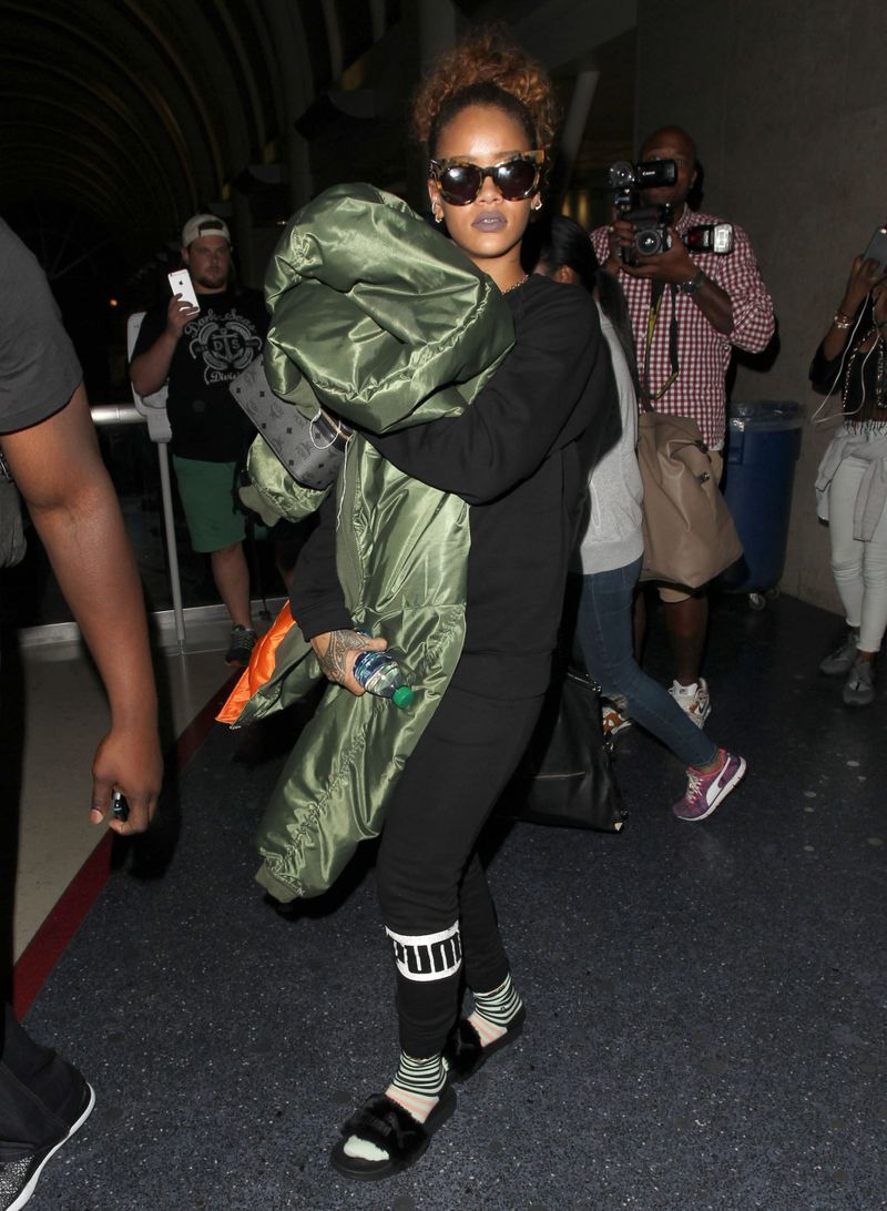 Fugs and Fabs: People Wearing Stuff to the Airport