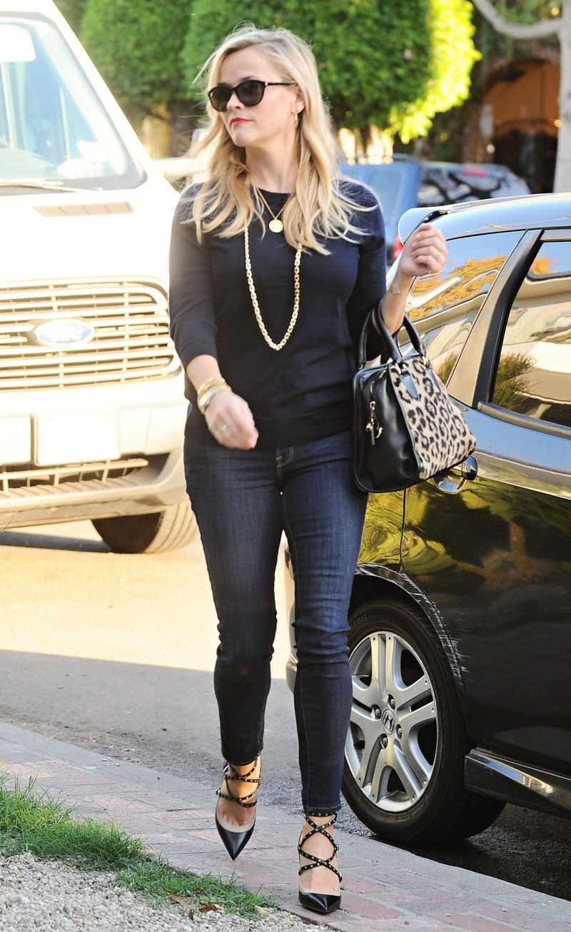 reese-witherspoon-street-style