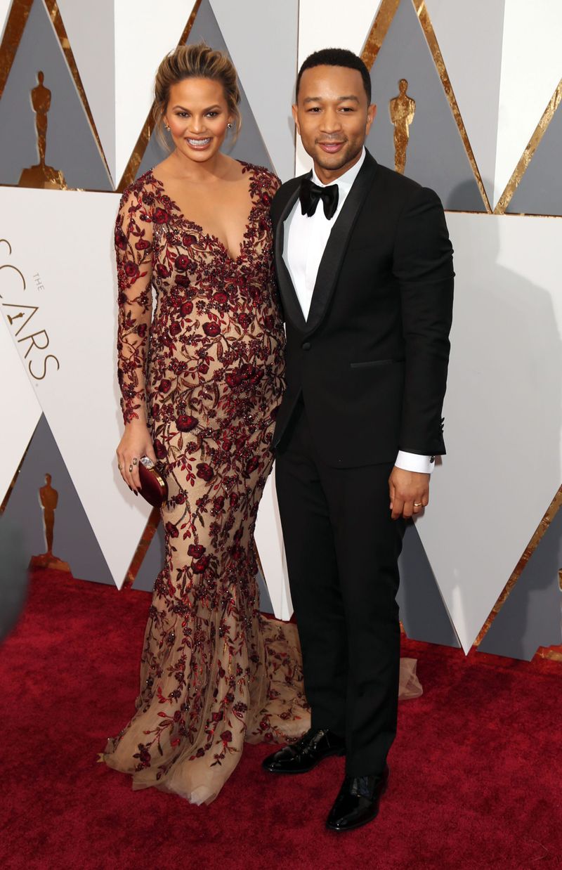 Oscars Well Played: Chrissy Teigen
