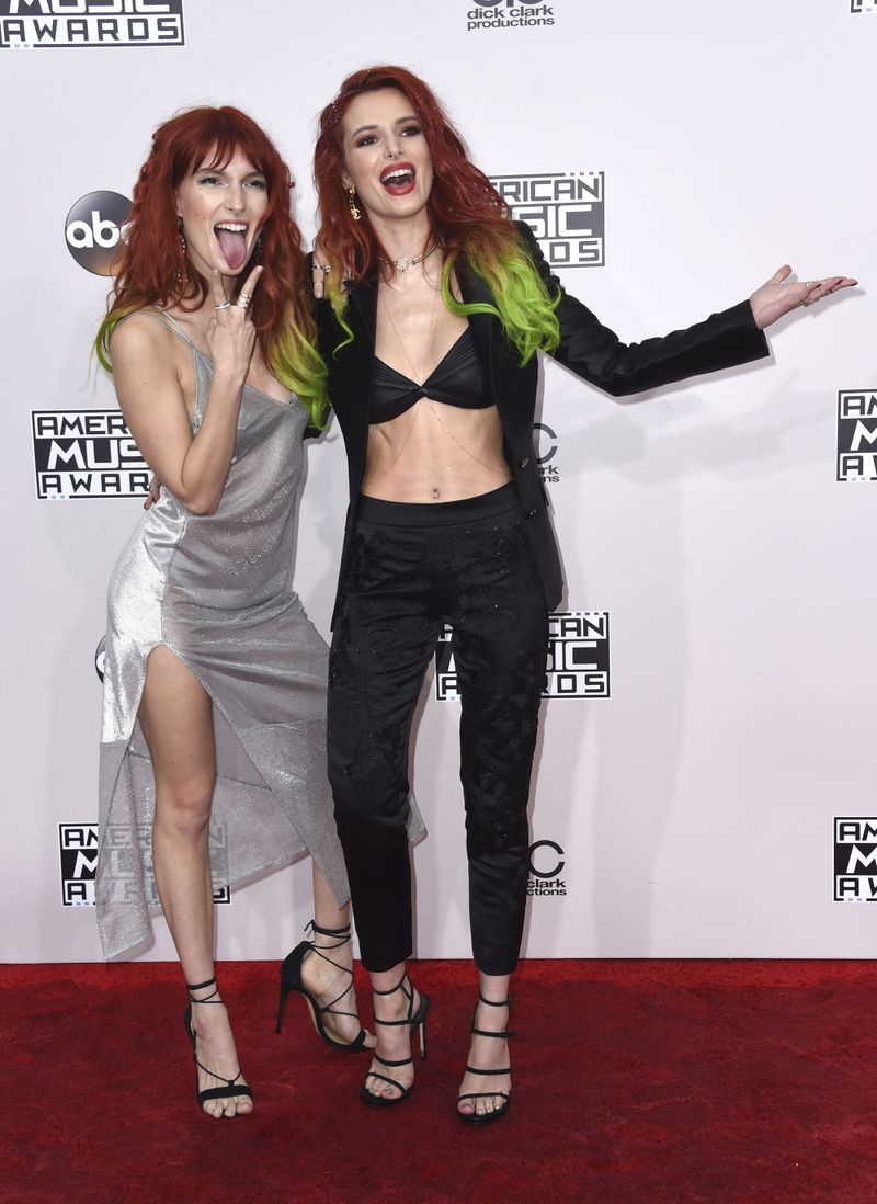 Bella Thorne and Sister at the AMAs
