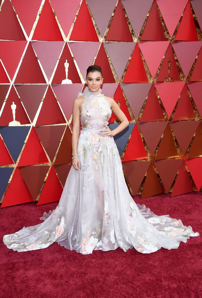 Hailee Steinfeld Wears Ralph & Russo