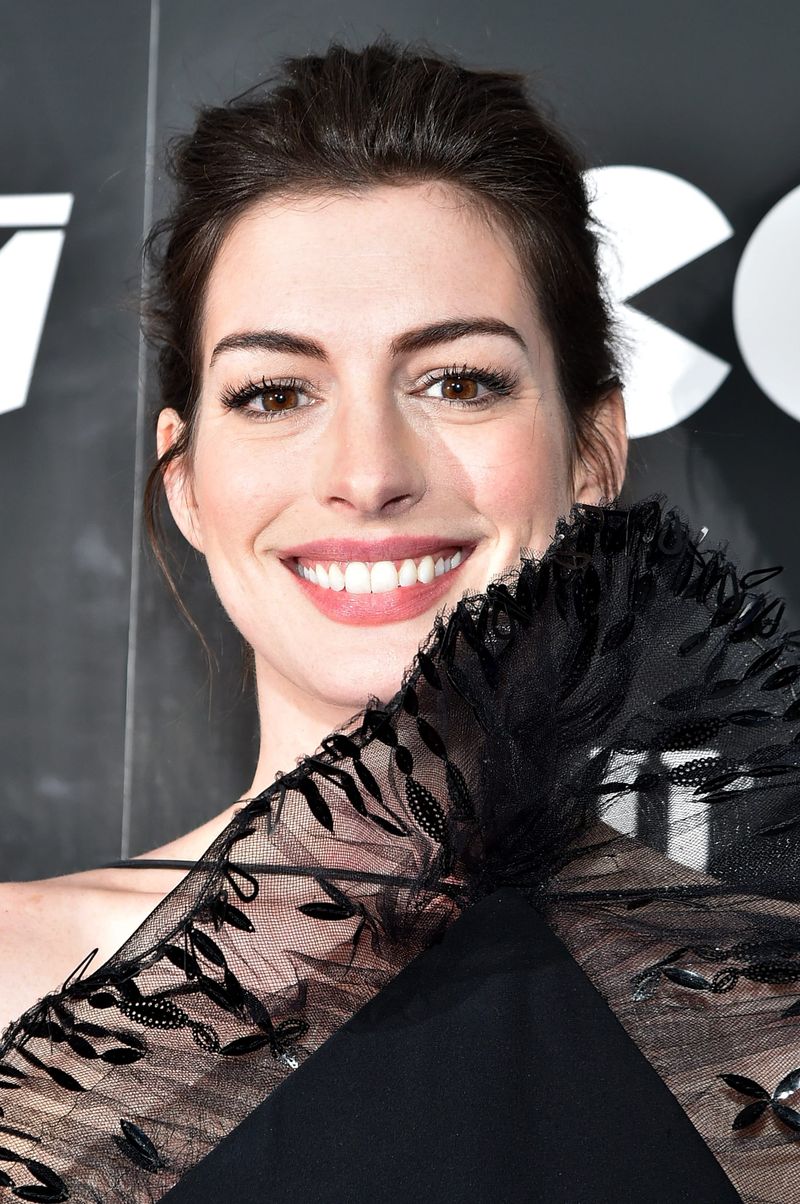 Anne Hathaway Wears My LOL Of The Day