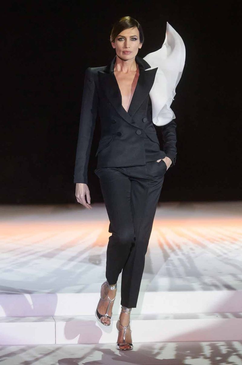 Stephane Rolland Gets Voluminous