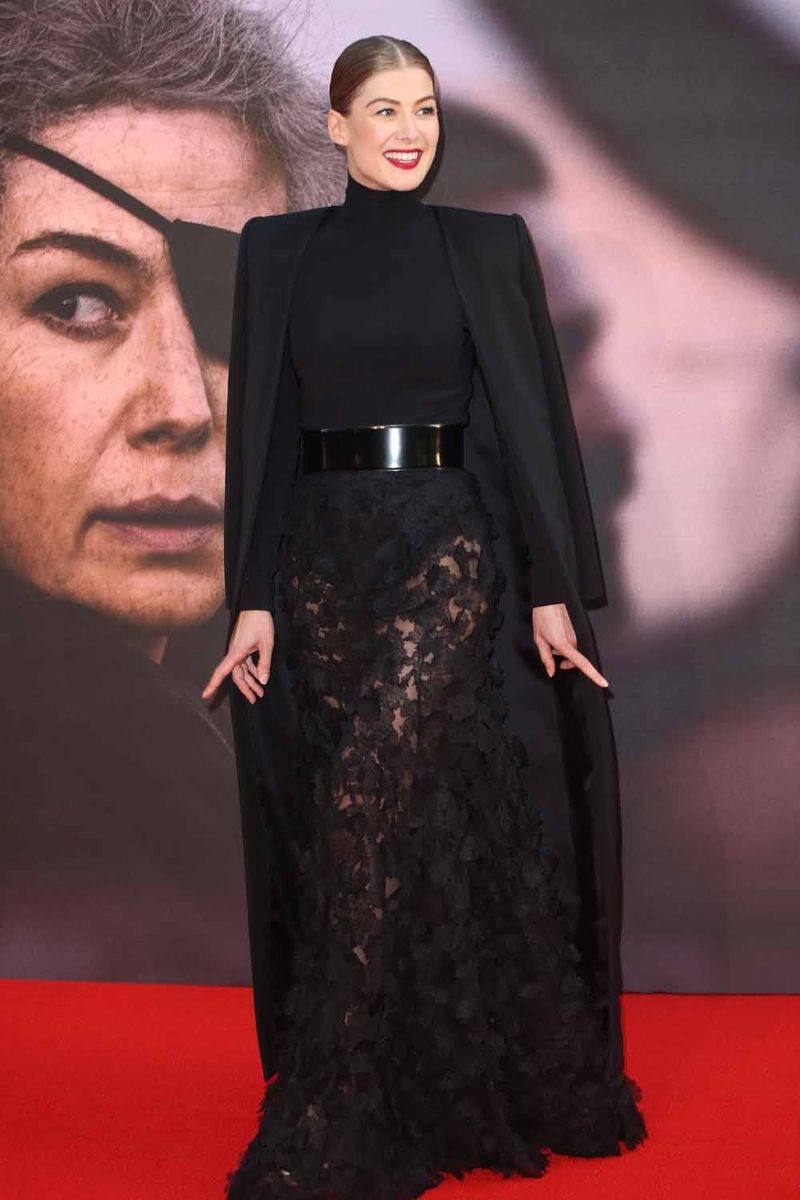 Scrolldown Fug: Rosamund Pike