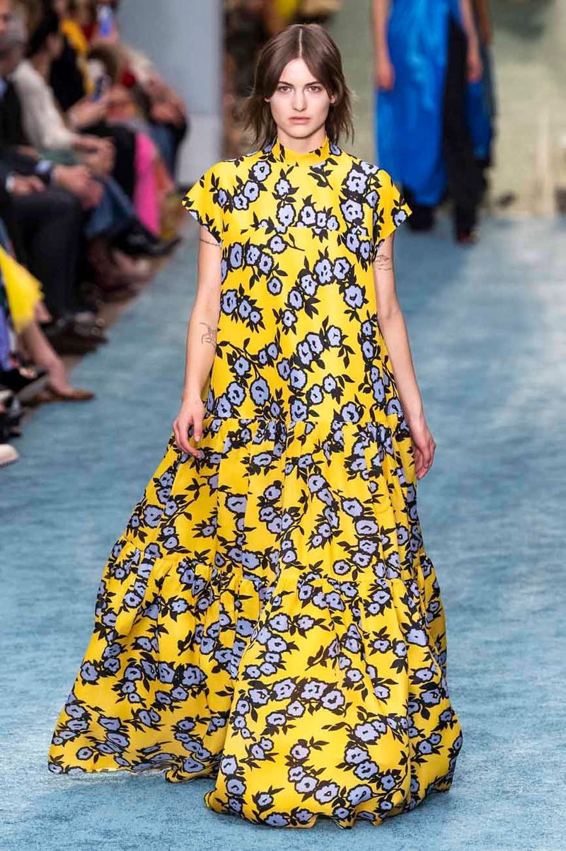 Wes Gordon's Second Show For Carolina Herrera Is Colorful