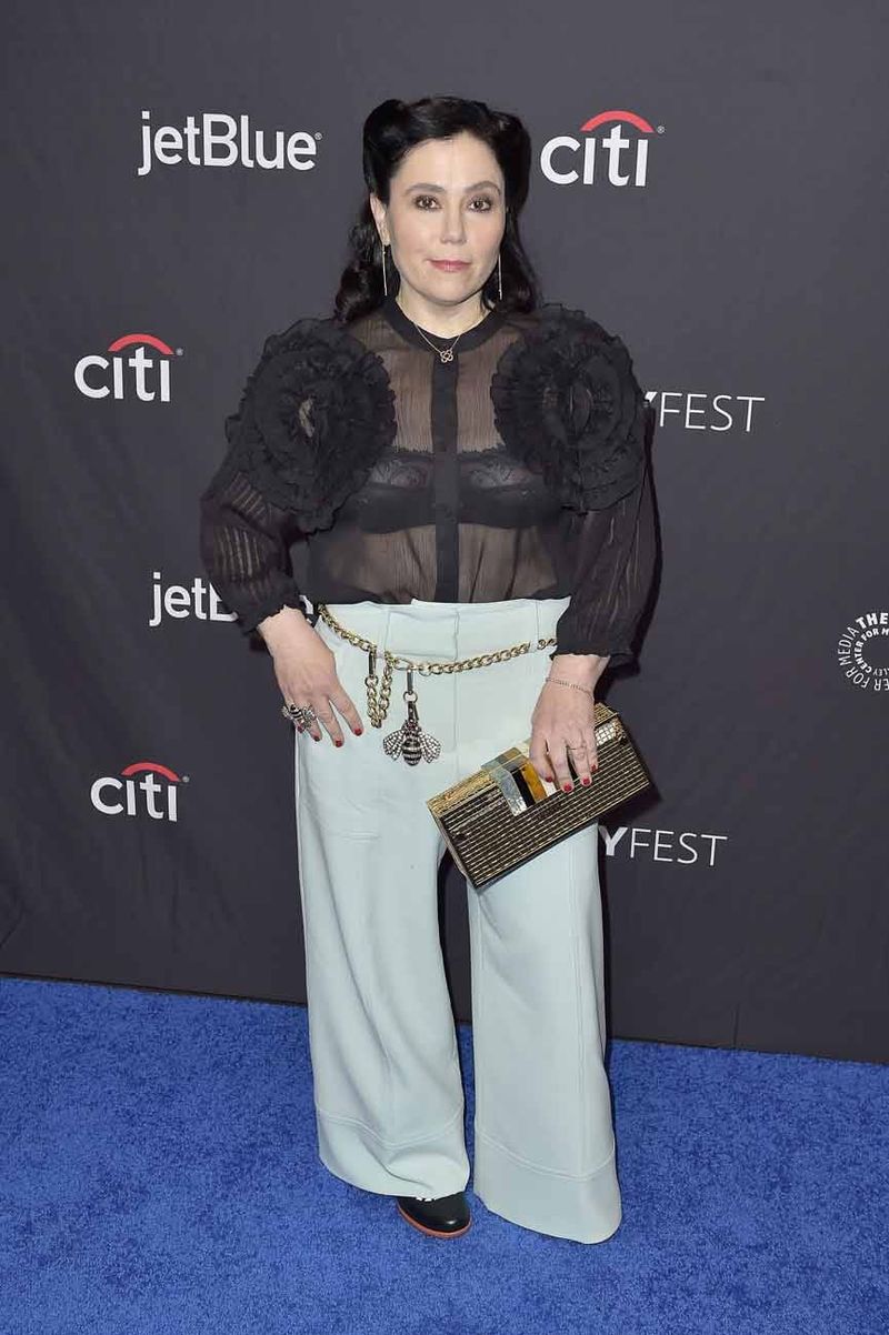I Regret To Inform You That Alex Borstein Has Caught The Sheers