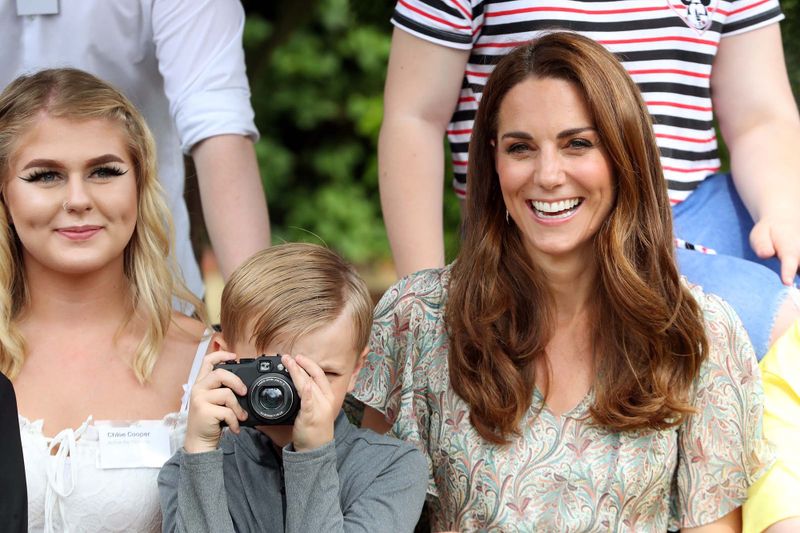 Kate Puts on a New Dress to Hang Out With Kids