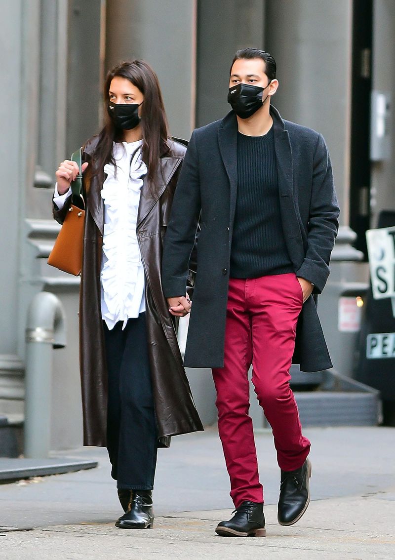 Shall We Look at Katie Holmes's Coat Wardrobe?