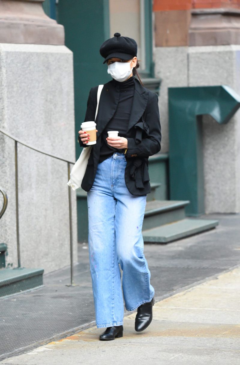 Katie Holmes Looks Like a Cute, Caffeine-Loving Urchin in New York