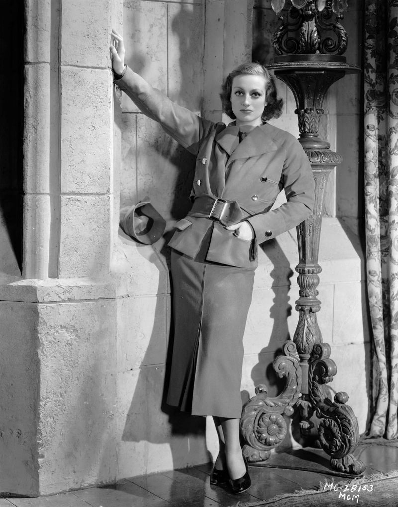 Joan Crawford Held Up a Wall on this Day in 1933
