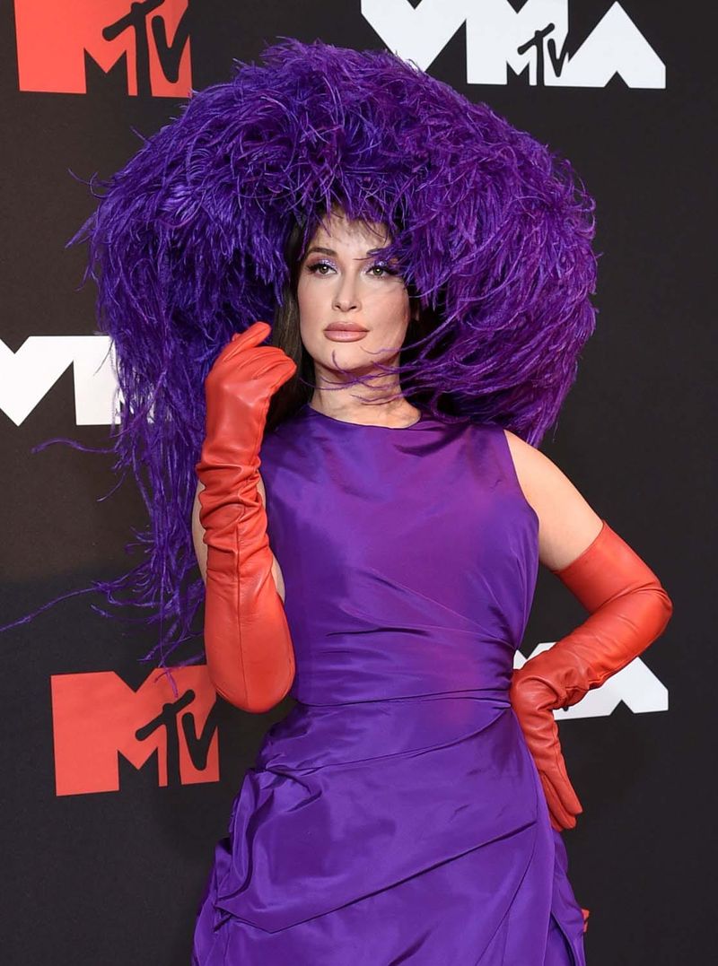 Kacey Musgraves's Hat is a True VMAs Legend
