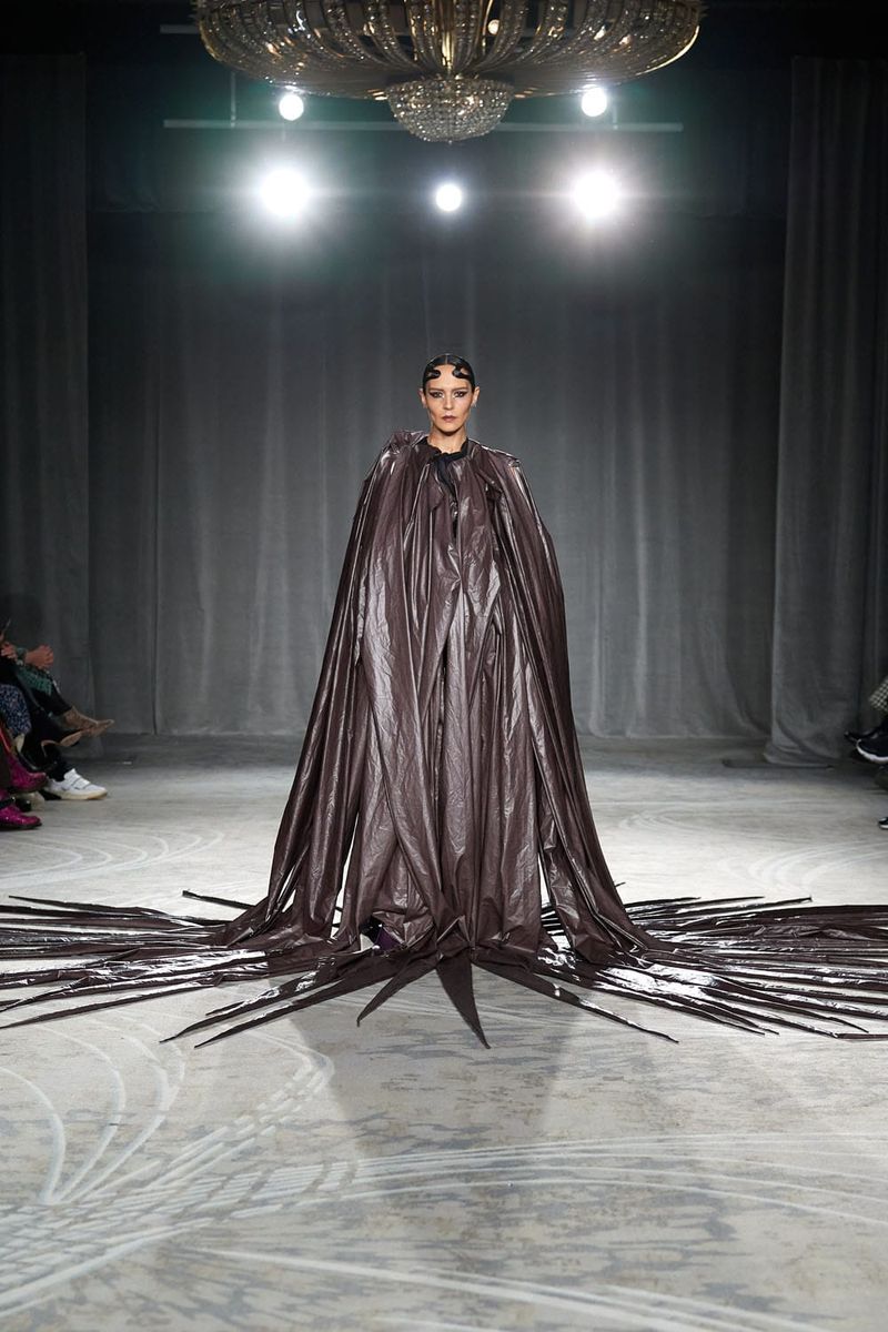 Relax Into The End of Your Week With Fashion Tentacles
