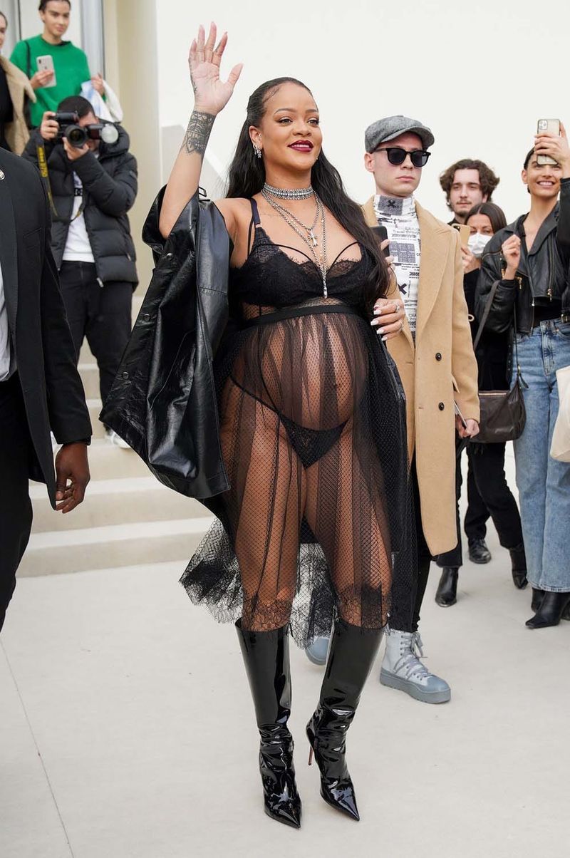 Rihanna Is Doing The Absolute Most in Paris