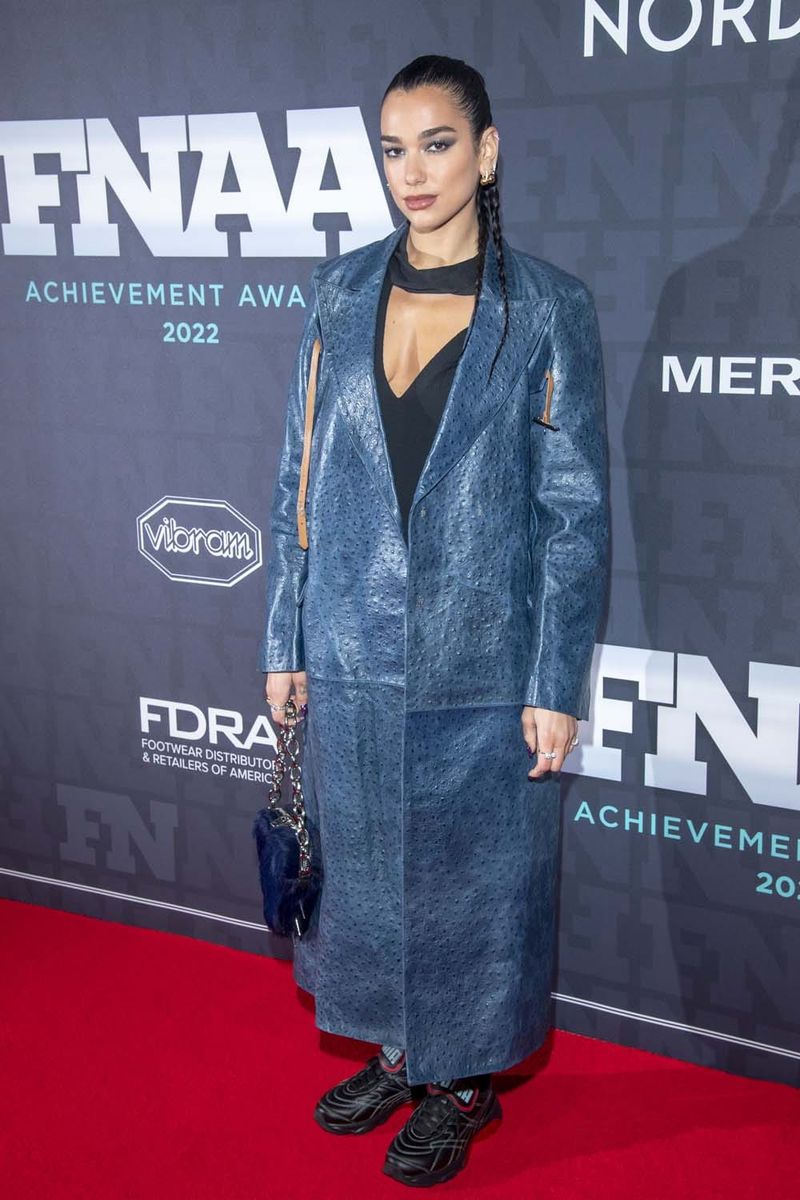 Dua Lipa Delivers a Large Coat on the Red Carpet