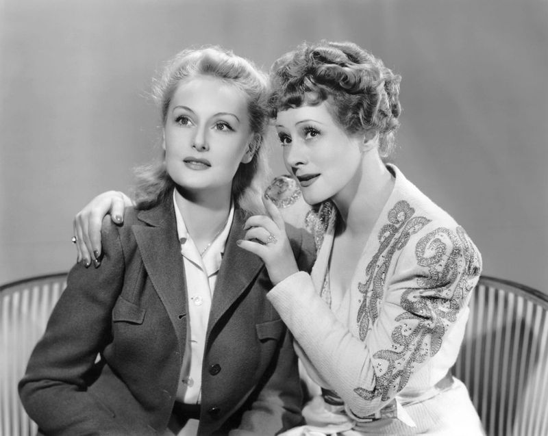 Your Afternoon Chat: Get a Recommendation, Give a Recommendation