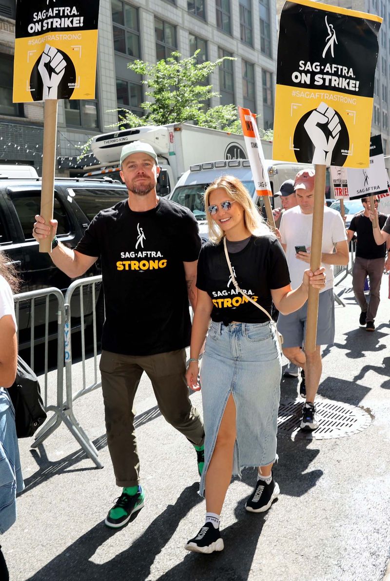 Strike Update: Stephen Amell Joins The Lines, Pretends He's Been Into This All Along