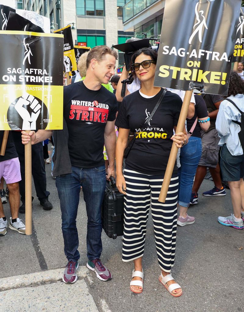 Strike Update: Ryan Atwood Is a Union Man!