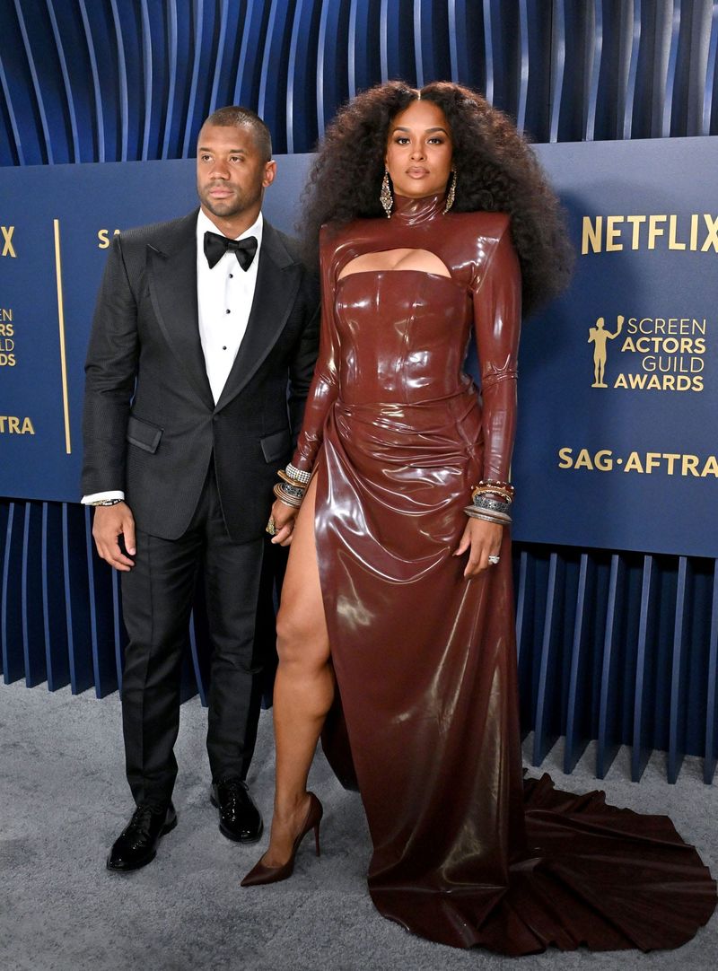 We're Wrapping Out the SAGs with Ciara