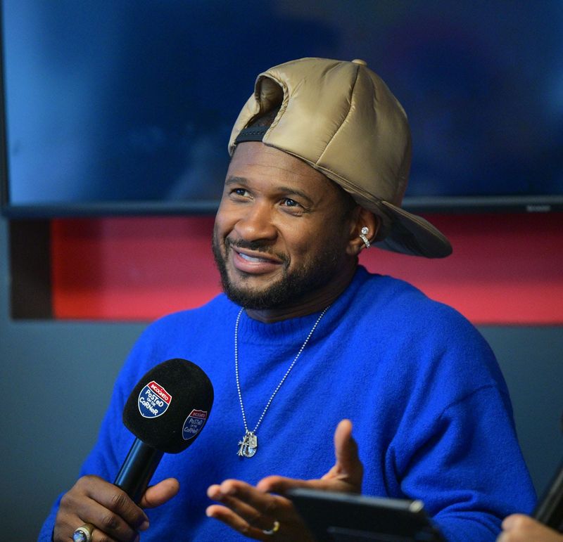 Usher's Big Dumb Hat