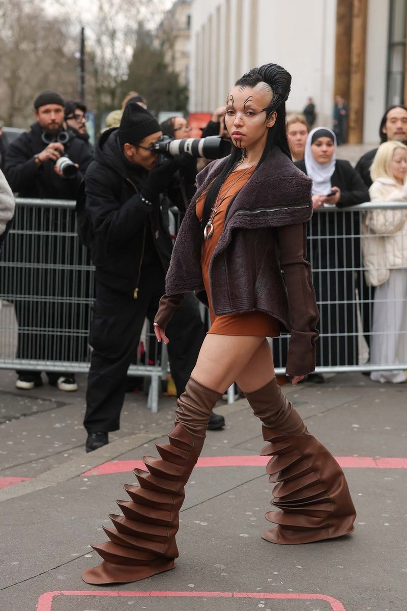 FKA Twigs Continues to Be a Sci-Fi Character