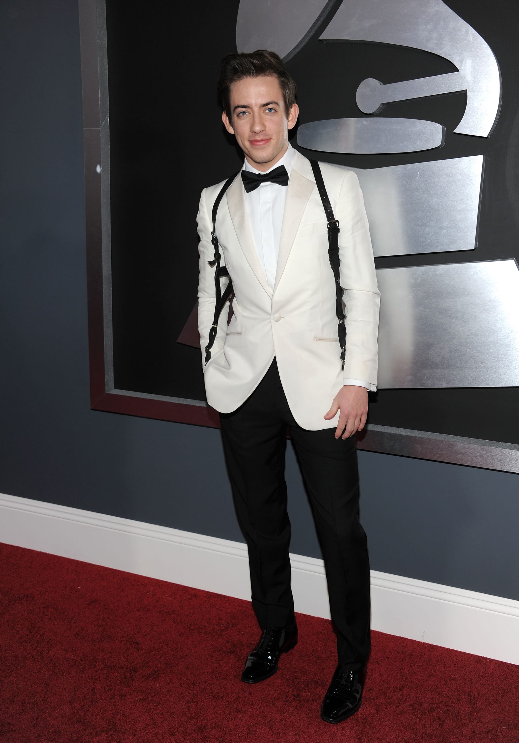 Grammy Awards Glee Carpet: Fugs and Fabs
