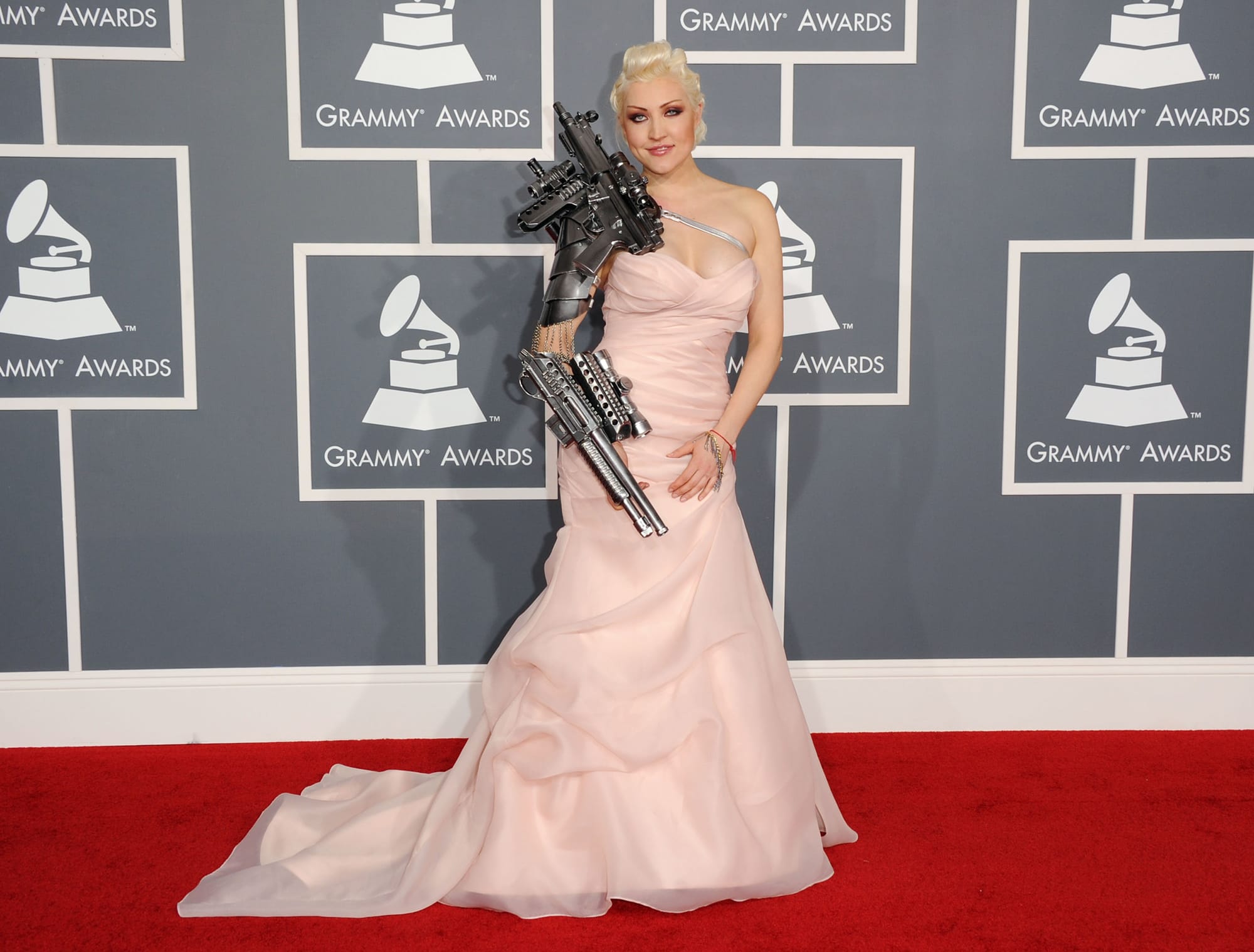 Grammy Awards Fug Carpet: Sasha