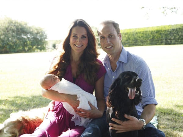 Well Played, Wills and Kate and George's First Official Photo