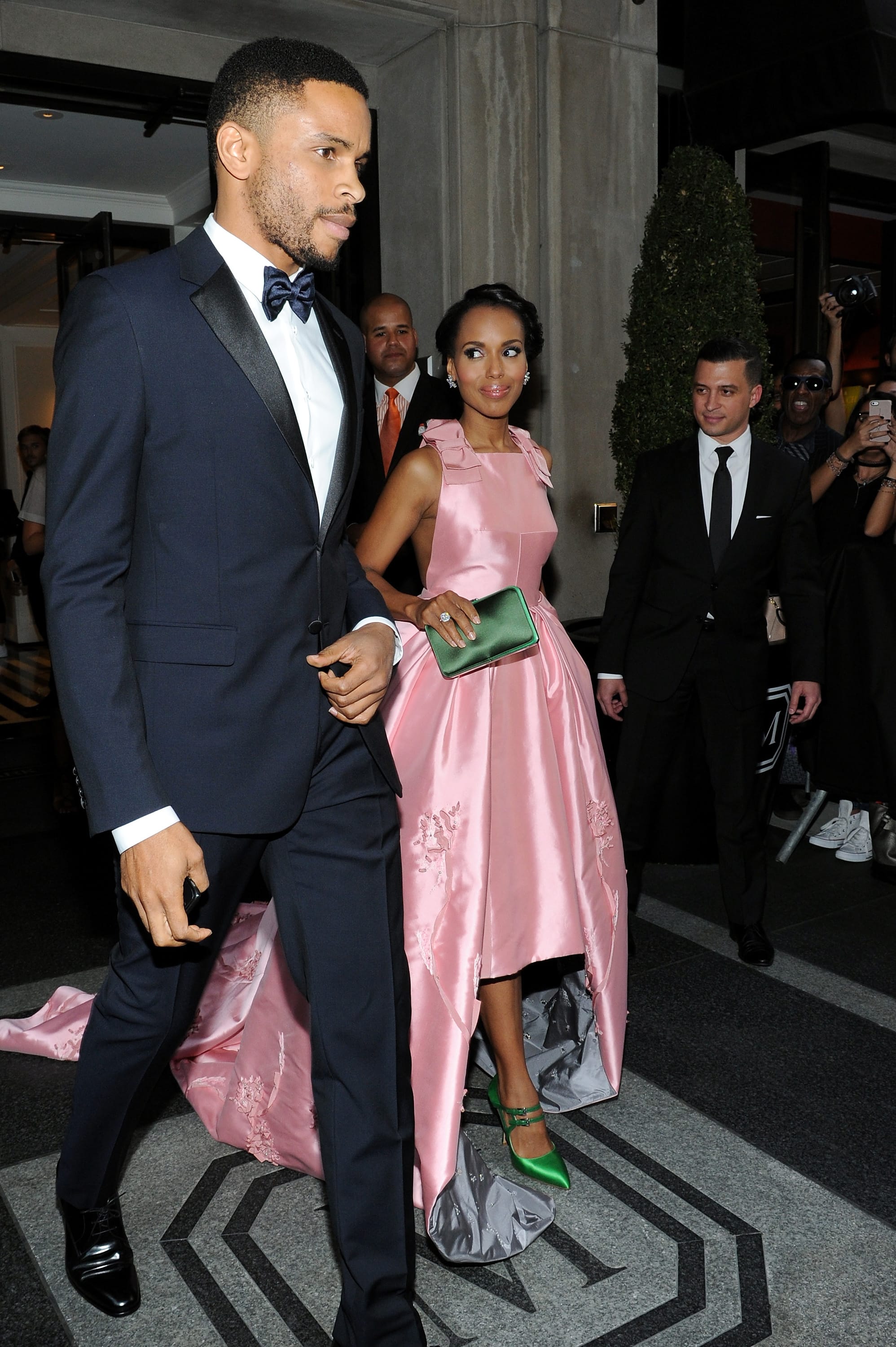Met Gala Fug Carpet: Kerry Washington in Prada