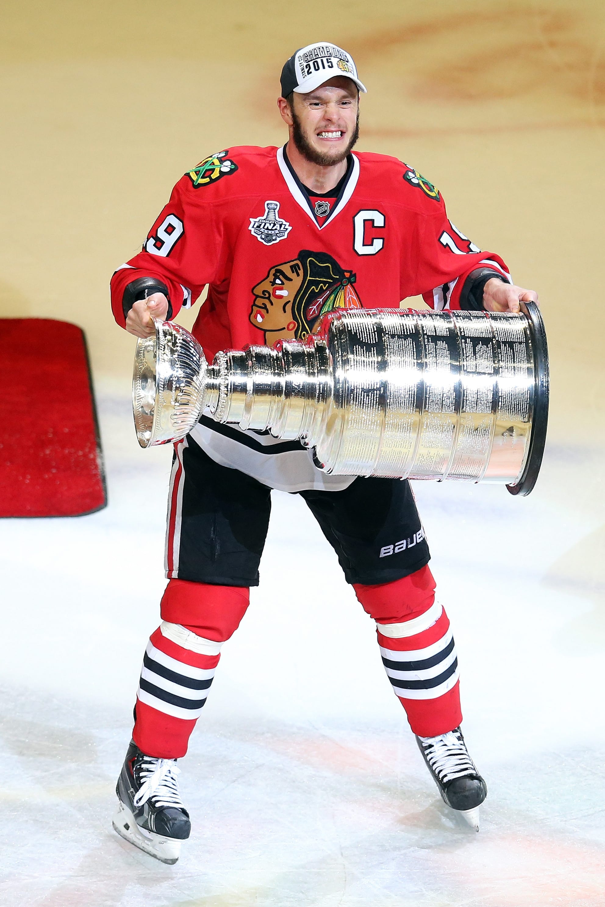 Jonathan Toews Chicago Blackhawks stanley cup 2015