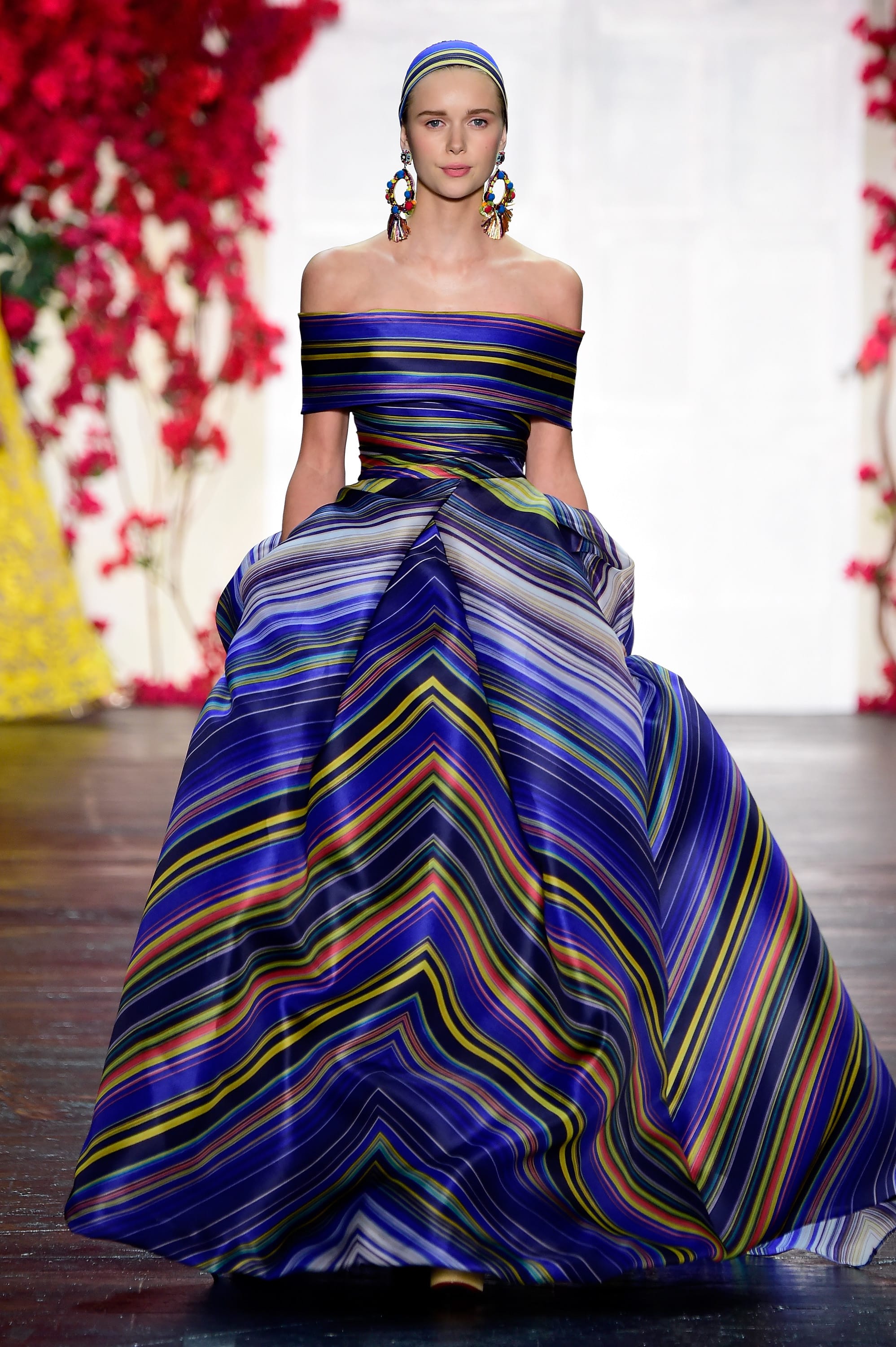Naeem Khan: S/S 2016 Runway at New York Fashion Week