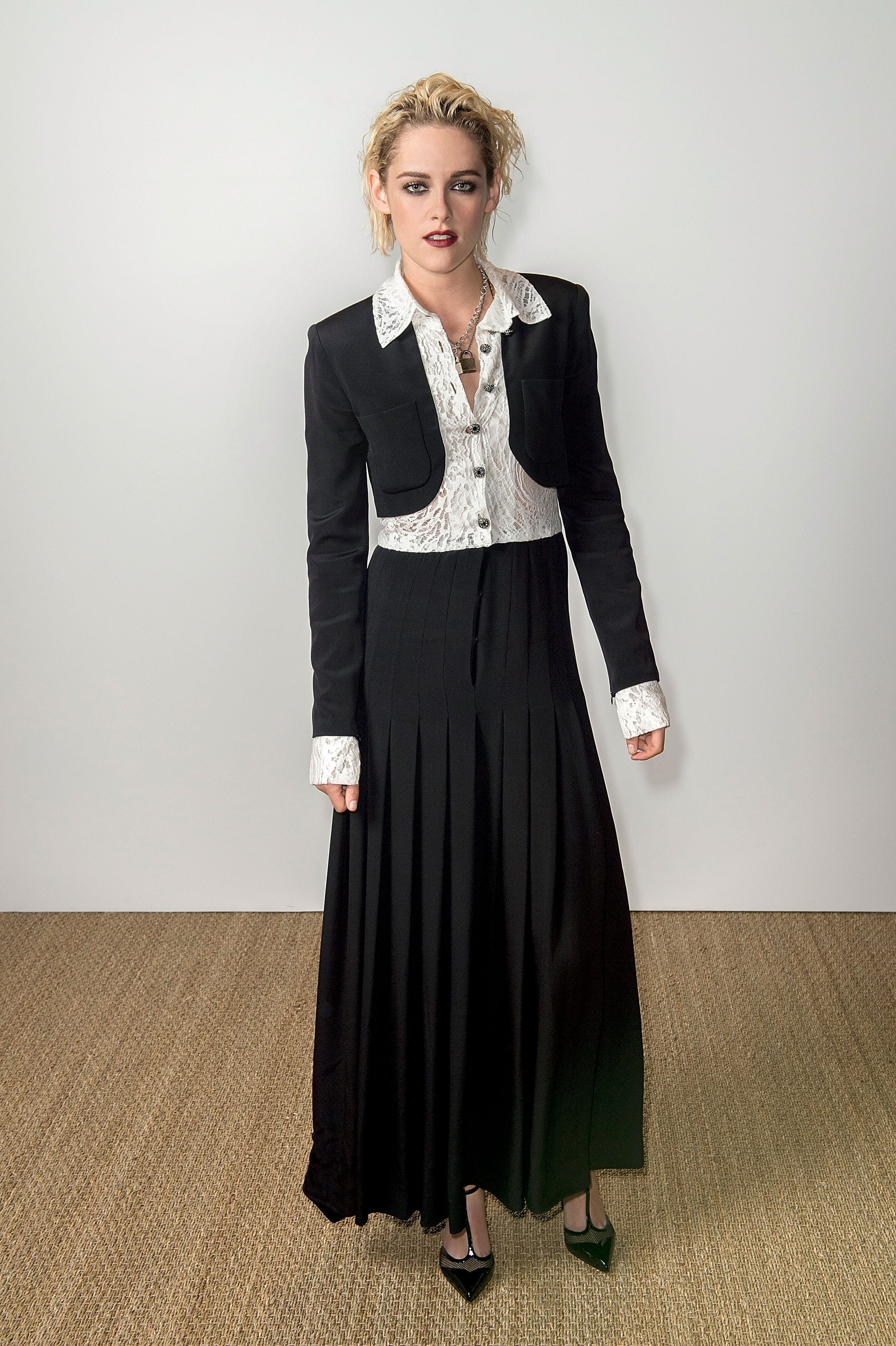 Cannes Fug Carpet: Kristen Stewart in Chanel