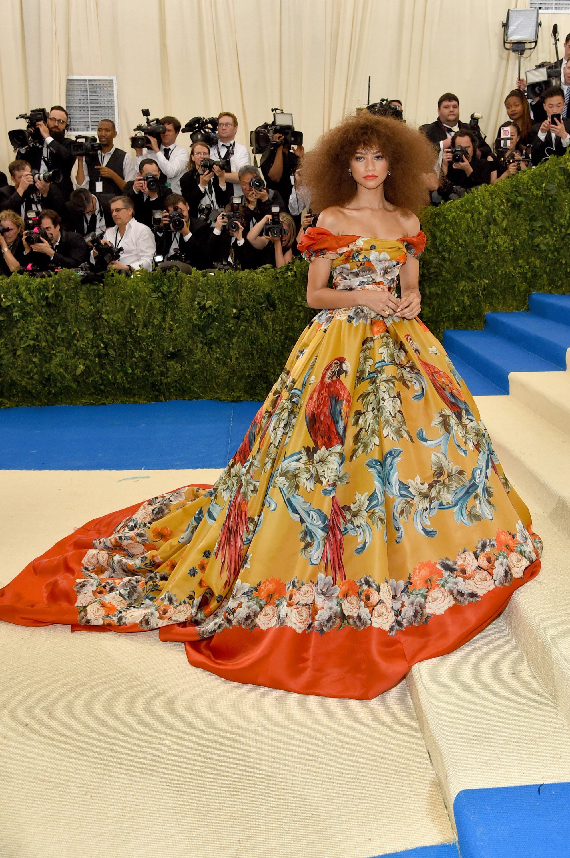 Zendaya Is So Dreamy In Dolce & Gabbana