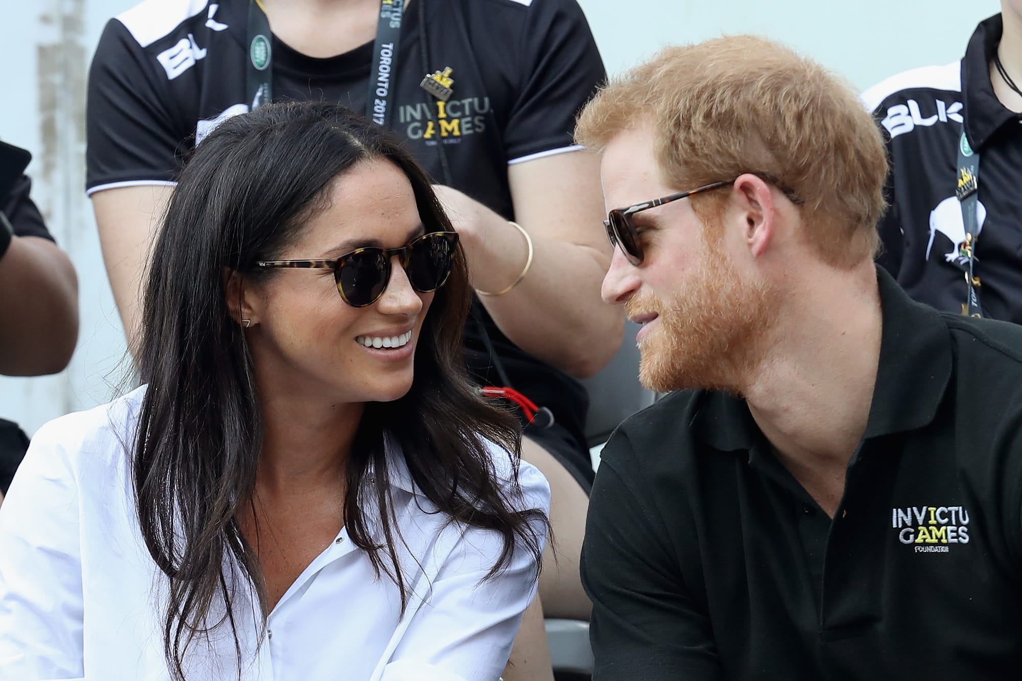 MEGHAN MARKLE AND HARRY ARE HOLDING HANDS IN PUBLIC.