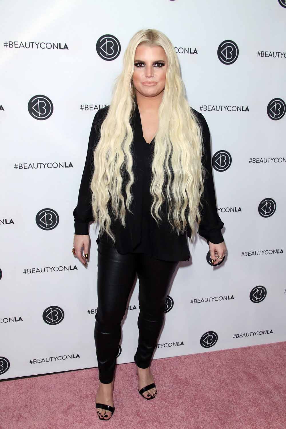 Jessica Simpson Made... A Choice