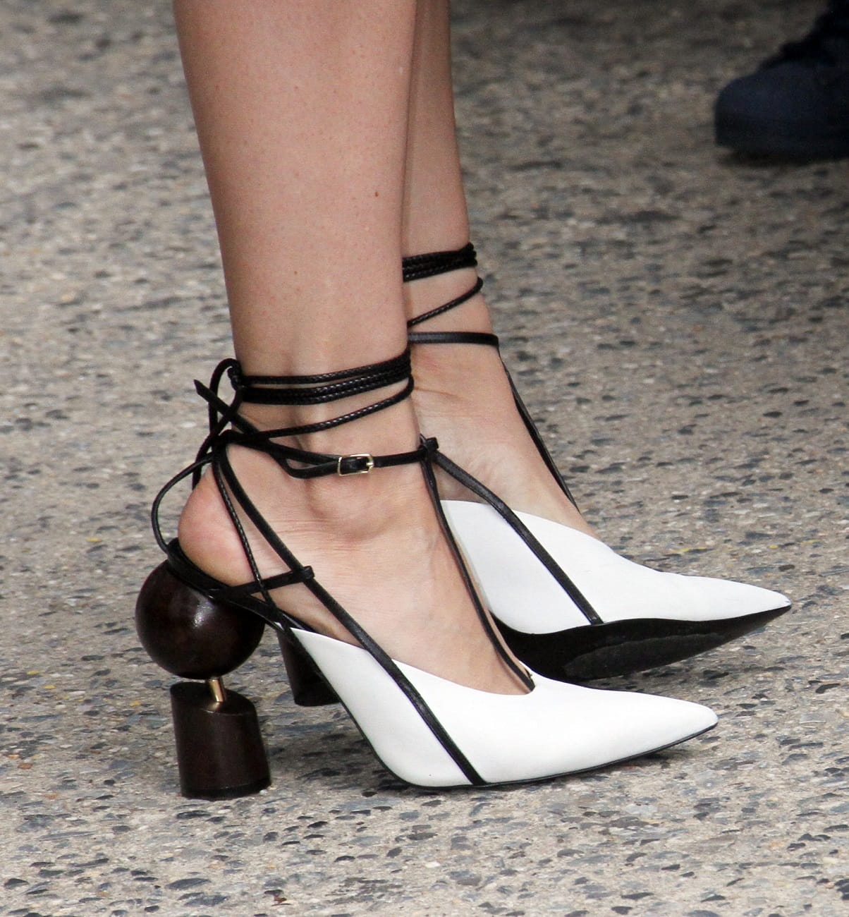 Lauren Cohan's Accessories Steal This One