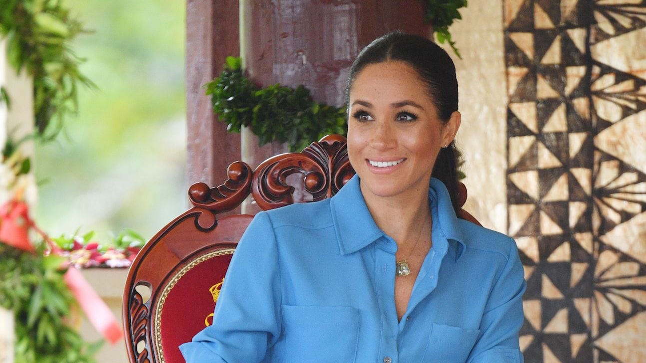 Harry and Meghan Bid Farewell to Tonga in Another Shirtdress