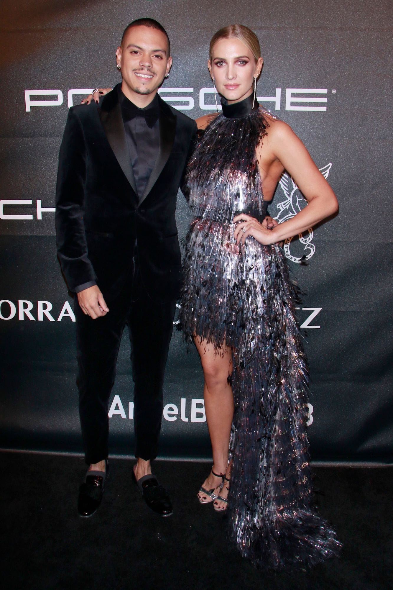 Ashlee Simpson Looks Kinda Good In This Crazy Dress?