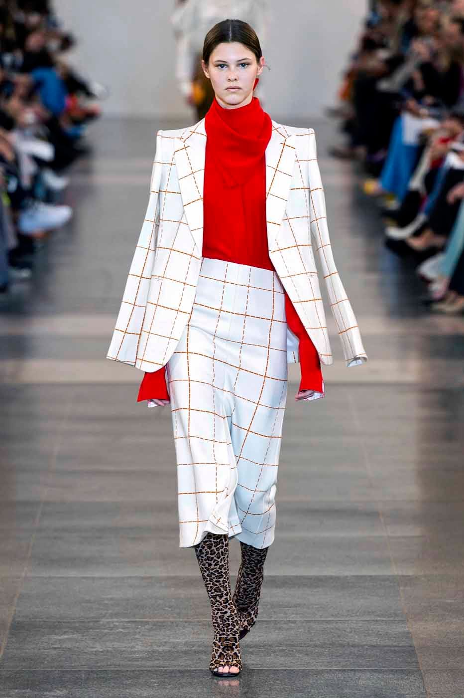Let's Take a Gander at Victoria Beckham